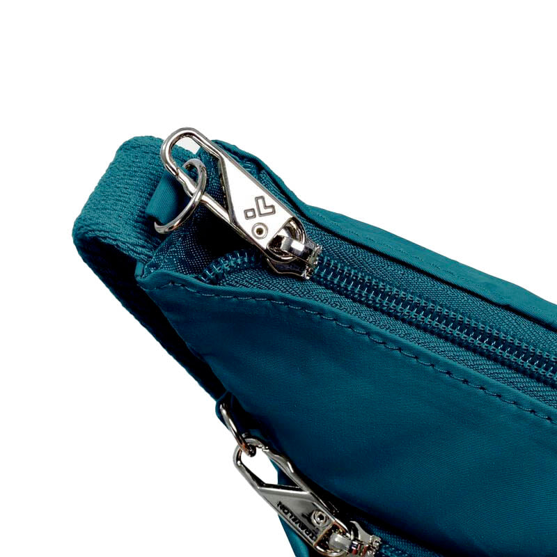 Travelon Roam anti-theft medium crossbody