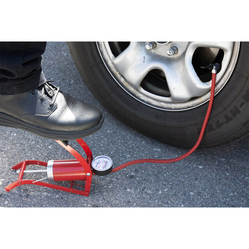 Pompe à pied pour auto avec tuyau d'air de 20 pouces 100 PSI Matrix Automative - Exclusif en ligne