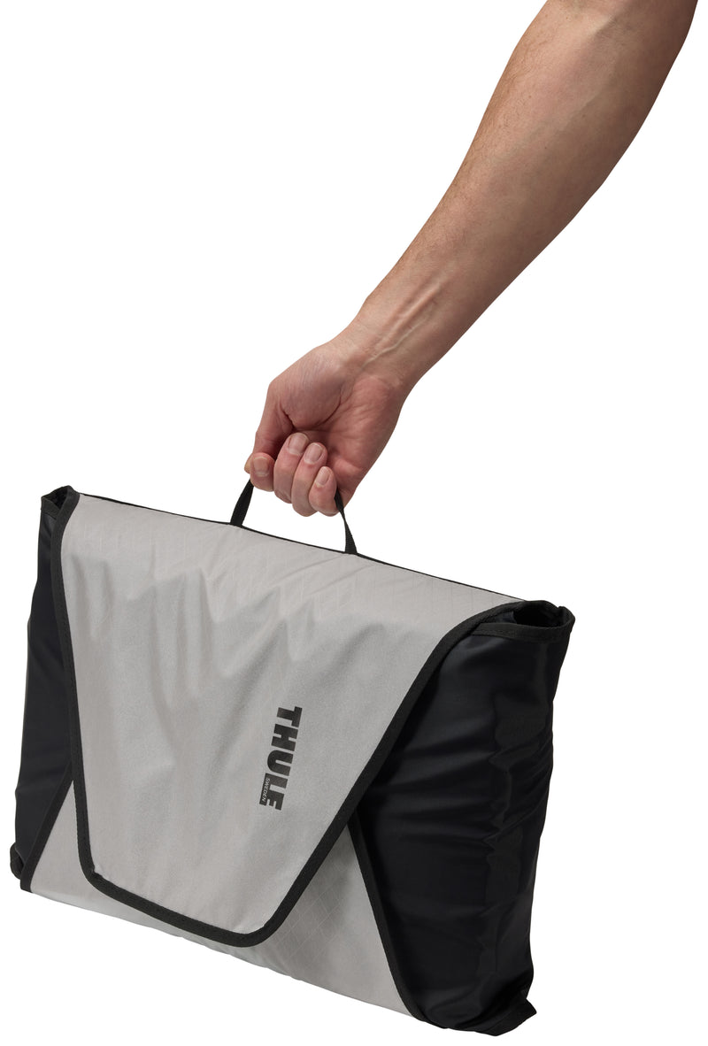 Chemise de transport pour vêtements de Thule - Exclusif en ligne