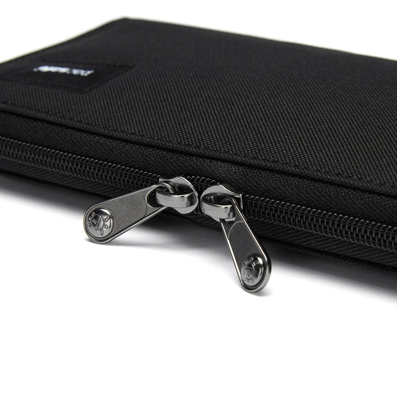 Pacsafe anti-RFID continental wallet 