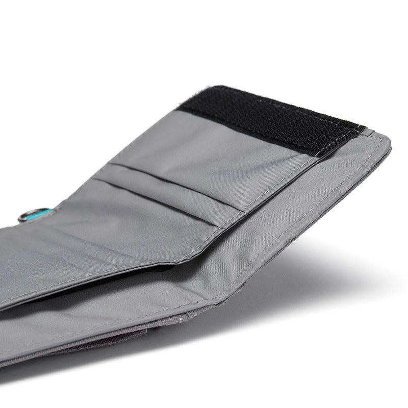 Portefeuille à trois volets anti-RFID Pacsafe