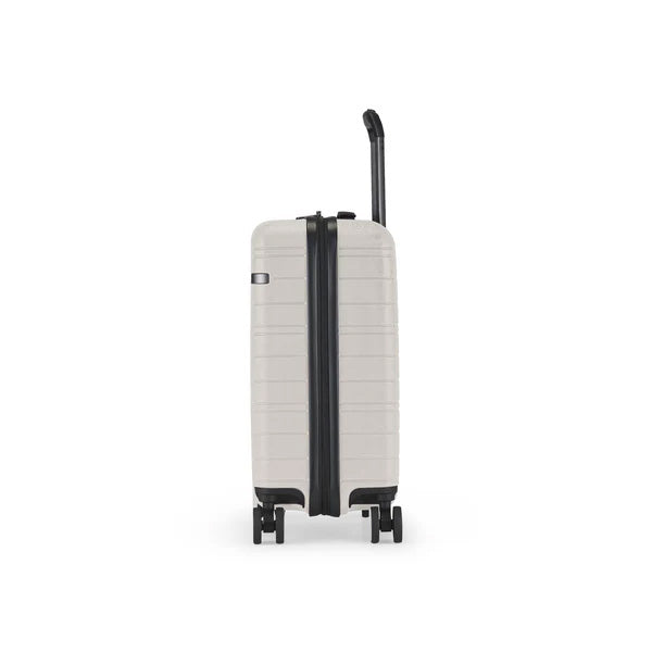 Bugatti Skyward medium suitcase