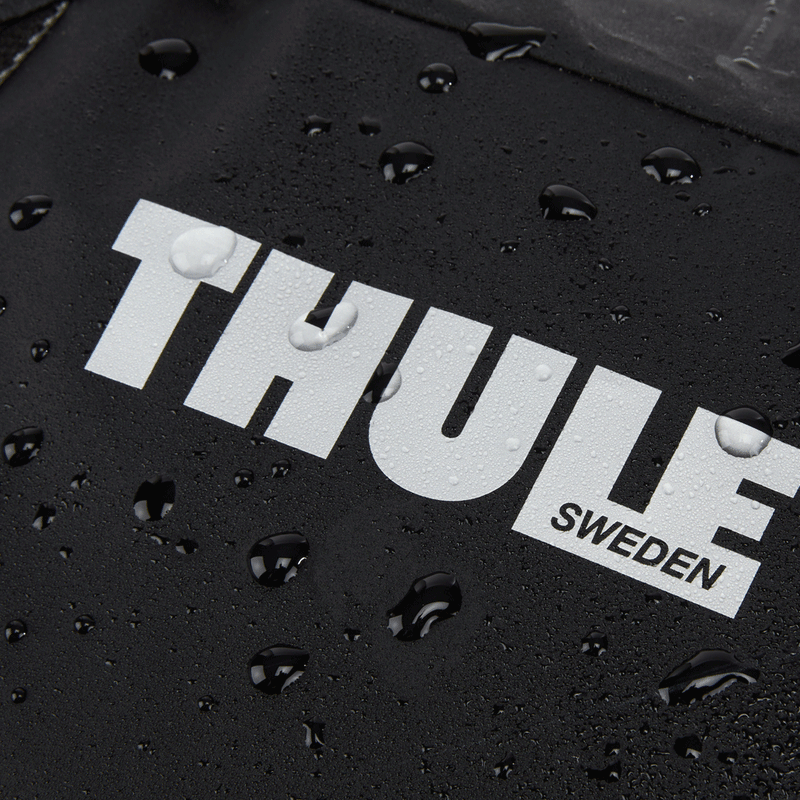 Thule Chasm wheeled duffel bag 