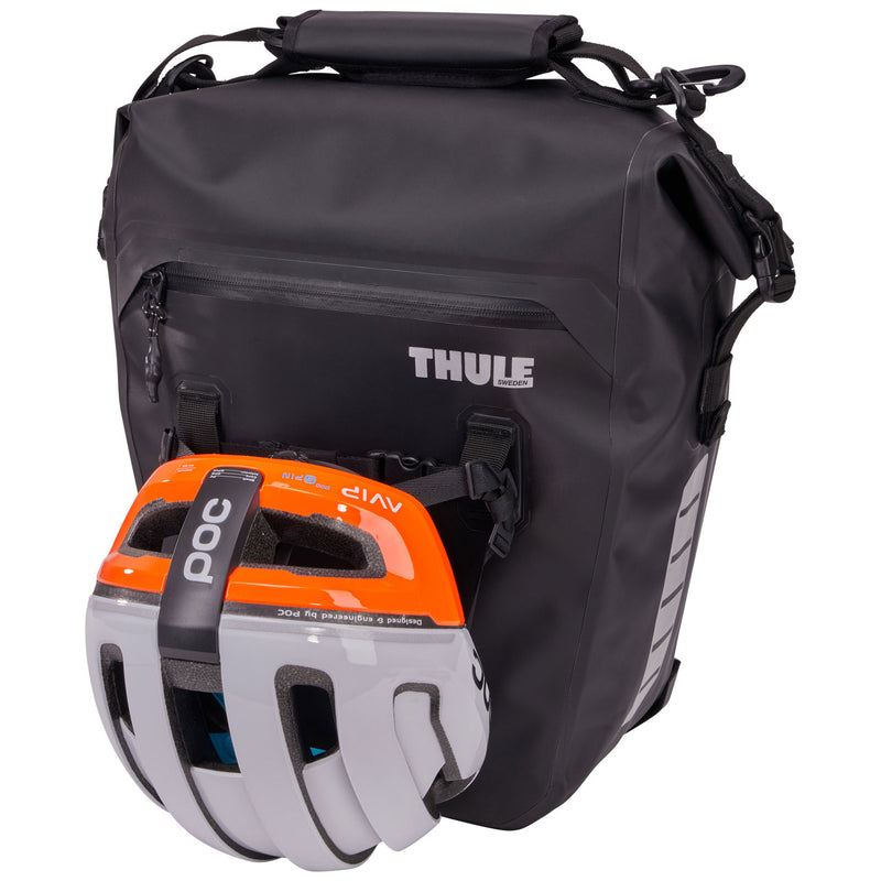 Thule Shield 22L bag