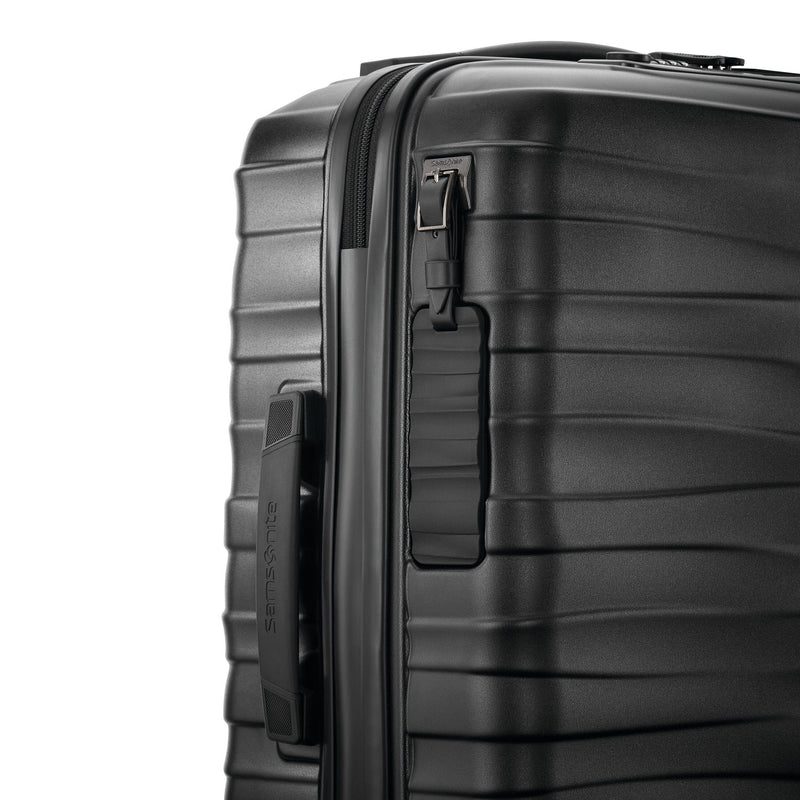 Stryde 111 Glider 21.5 inch suitcase