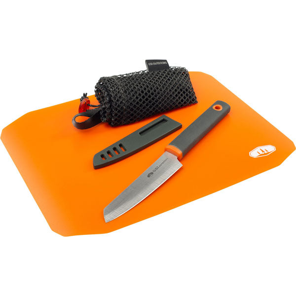 Santoku knife set and rollable cutting board
