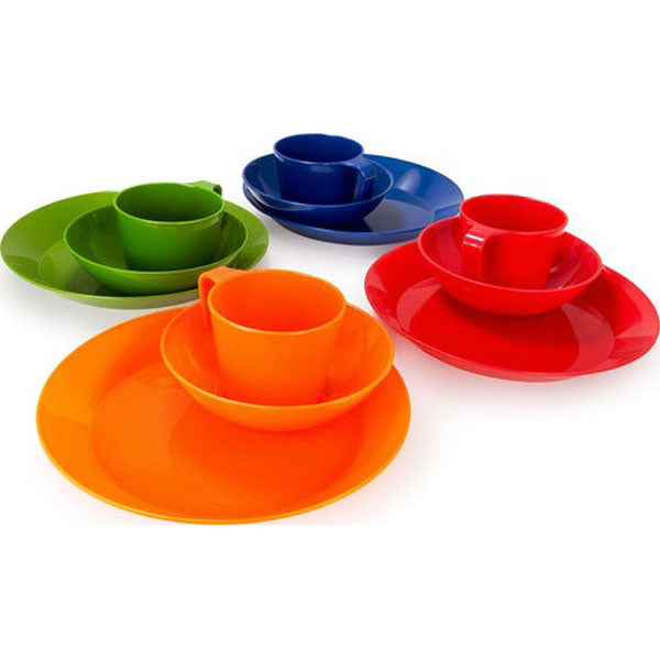 Cascadian set of tableware for 4 people