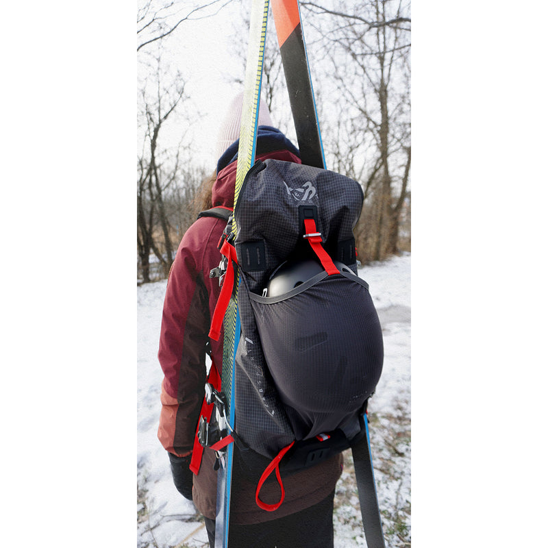 Touring skis backpack