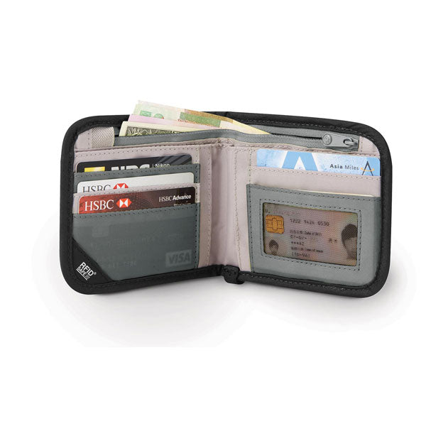 RFIDsafe V100 bifold wallet  