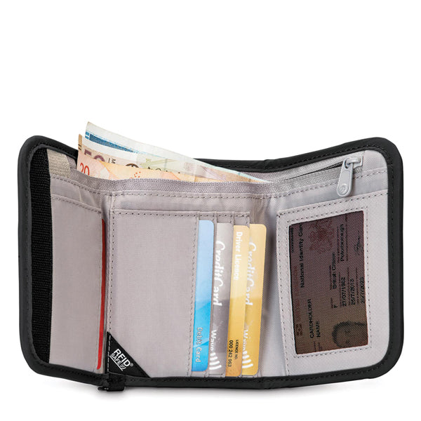  RFIDsafe V125 trifold wallet 
